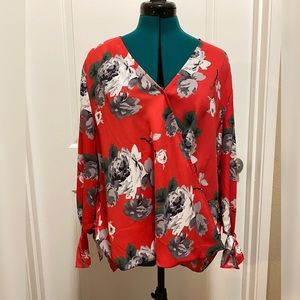 Red floral surplice neck long-sleeved top small